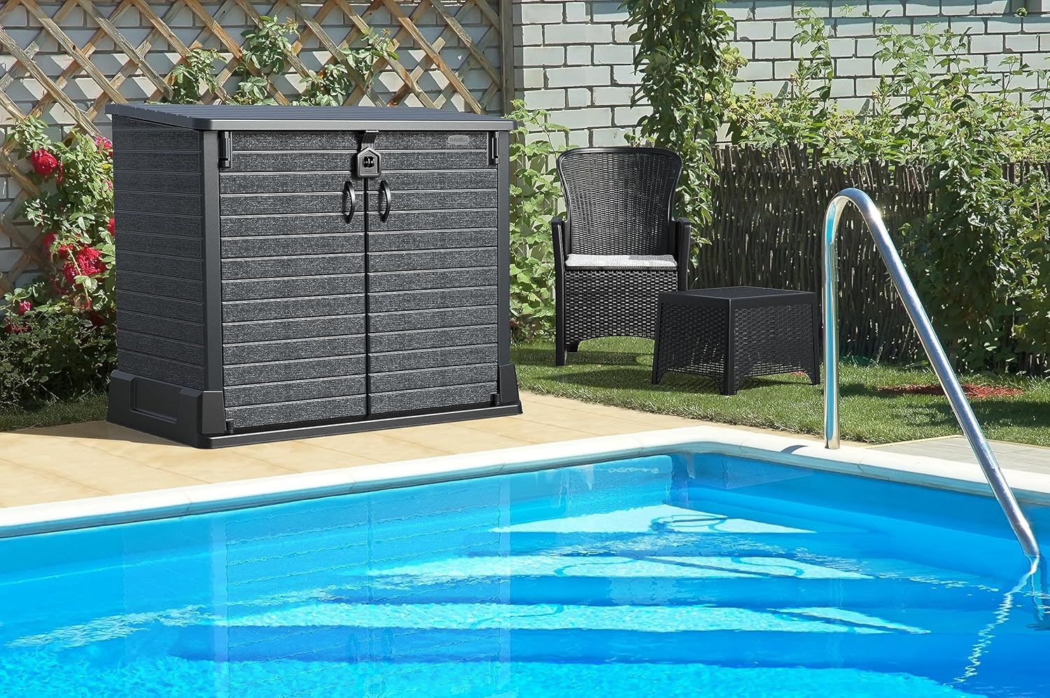 Duramax StoreAway 1200L Plastic Garden Shed/ Flat Lid, Outdoor Storage Shed, Wheelie Bin Hideaways, Wheelie bin box, Durable Construction, Ideal for Bikes, BBQs & 2x 240L Bins, 145x85x125 cm, Brown