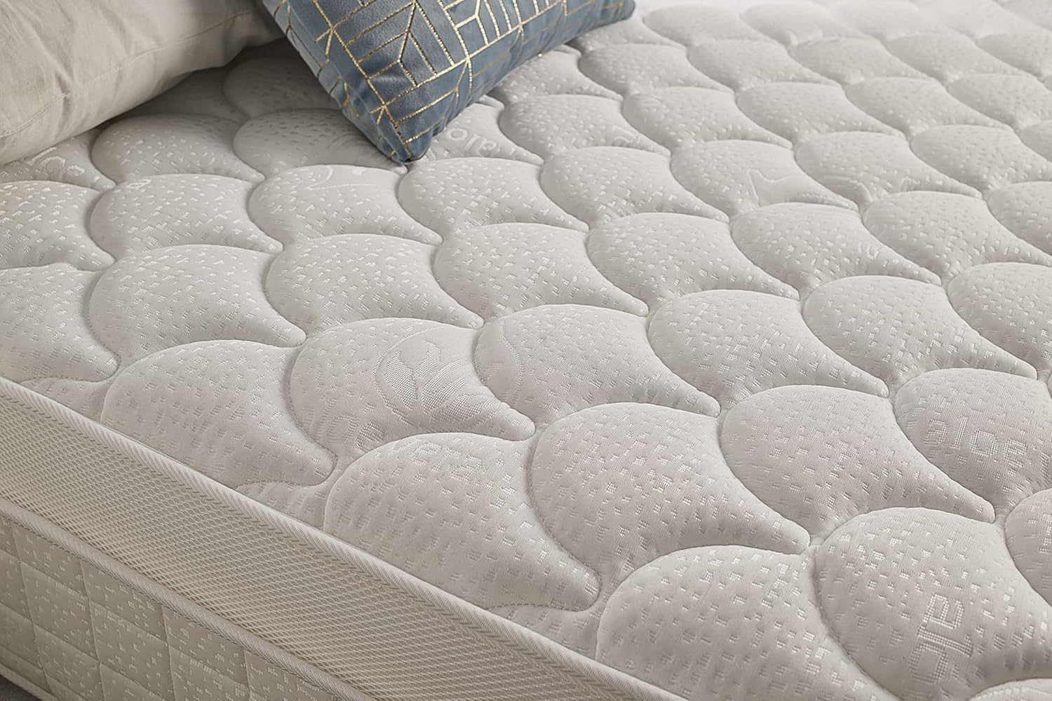 Moonia - Matelas Ressorts Ensachés 135 x 190 cm - Grand Lit - Matelas de Haute Durabilité - Matelas Anti-acariens - Modèle Box Spring Premier