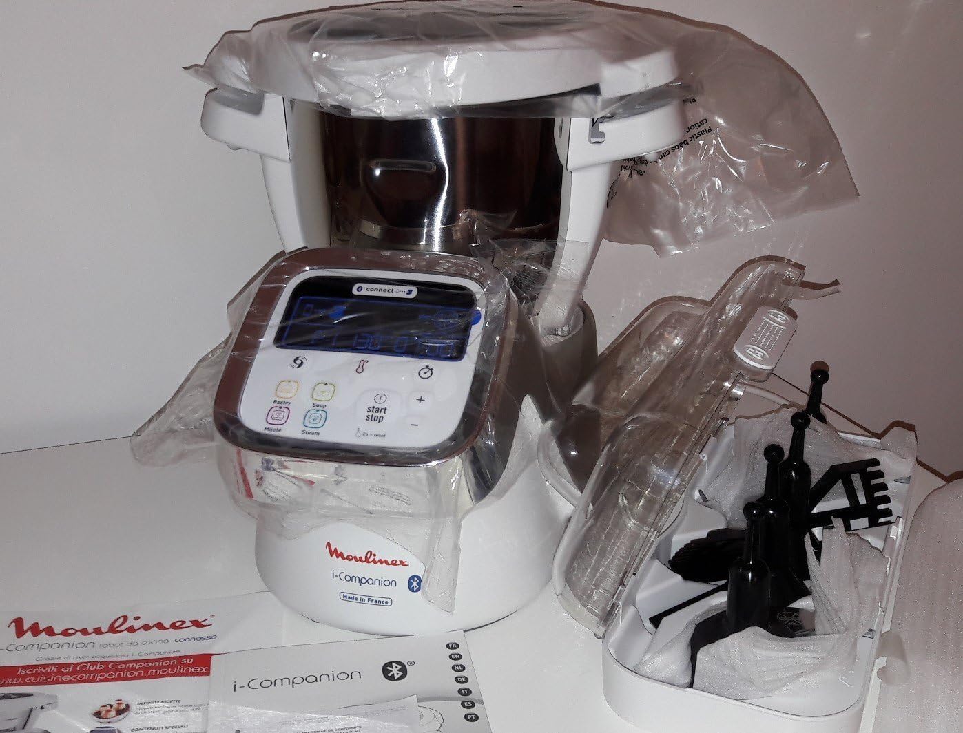 Moulinex i-Companion XL Edition Pâtisserie, 1550 W, Recettes illimitées, Température entre 30° et 150°, Capacité utile 3 L (10 pers), 12 accessoires dont 6 de pâtisserie, Fabriqué en France HF90E700