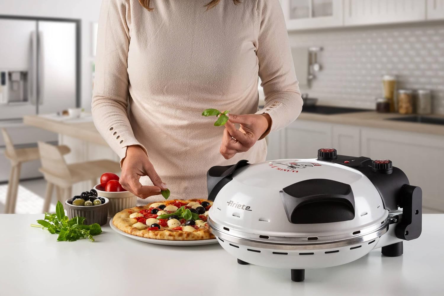 Ariete Pizza Oven 918, Pizza 4 Minutes, 5 Cooking Levels, Refractory Plate for Heating, Wooden Blades Included, Maximum Temperature 400°C, 1200W, White
